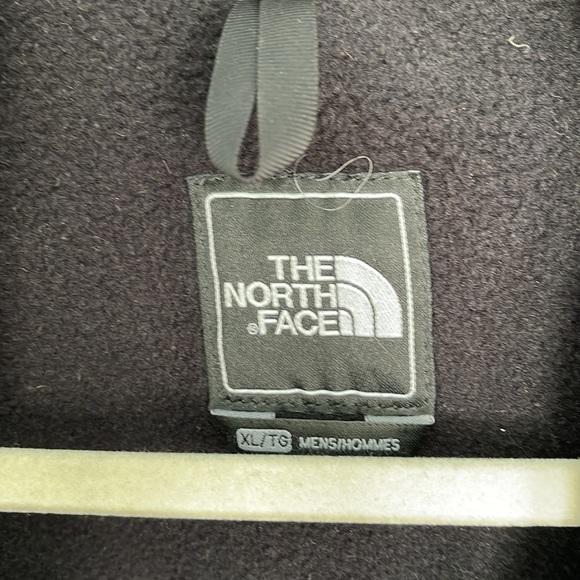 The North Face XL jacket - Picture 6 of 7
